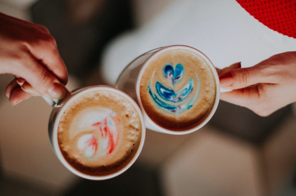 le plaisir de se retrouver la machine à café du bureau